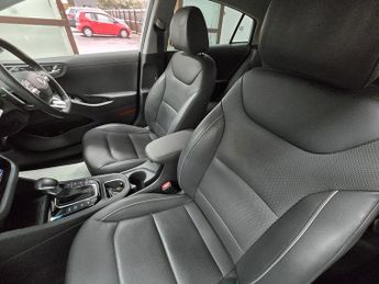 Hyundai IONIQ h-GDi Premium SE