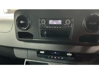 Mercedes eSprinter Progressive MWB H/R 85KW 55KWH **NO VAT**