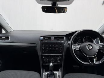 Volkswagen e-Golf 35.8kWh e-Golf Hatchback 5dr Electric Auto (136 ps)