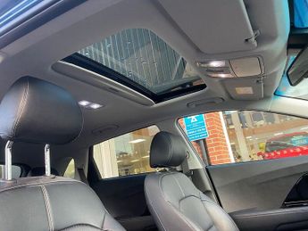 Kia Niro 1.6 GDi 4 SUV 5dr Petrol Hybrid DCT Euro 6 (s/s) (139 bhp)