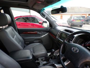 Toyota Land Cruiser D-4D LC4