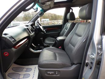 Toyota Land Cruiser D-4D LC4