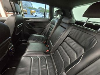 Volkswagen Tiguan TDI R-Line Tech