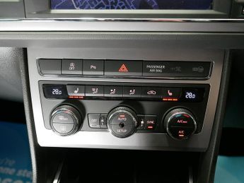 SEAT Leon EcoTSI XCELLENCE Technology