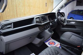 Volkswagen Transporter 2.0 BiTDI T30 Highline Kombi Double Cab 5dr Diesel DSG 4Motion S