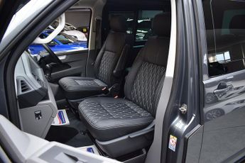 Volkswagen Transporter 2.0 BiTDI T30 Highline Kombi Double Cab 5dr Diesel DSG 4Motion S