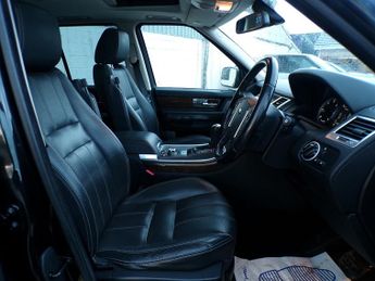 Land Rover Range Rover Sport TD V6 HSE