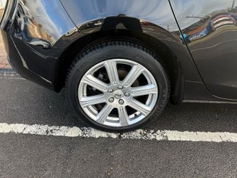 Volvo V40 1.5 T3 Inscription Edition Hatchback 5dr Petrol Auto Euro 6 (s/s