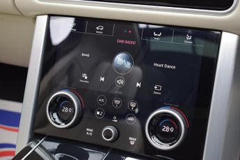 Land Rover Range Rover 2.0 P400e 12.4kWh Vogue SE SUV 5dr Petrol Plug-in Hybrid Auto 4W