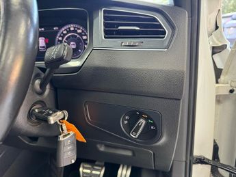 Volkswagen Tiguan TDI BlueMotion Tech R-Line