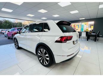 Volkswagen Tiguan TDI BlueMotion Tech R-Line
