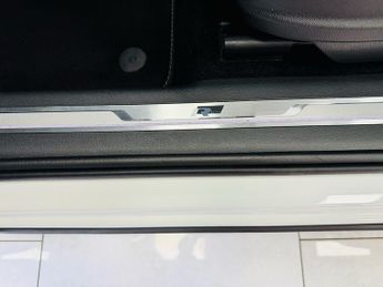 Volkswagen Tiguan TDI BlueMotion Tech R-Line