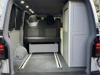 Volkswagen Transporter T6 T30 SWB 102