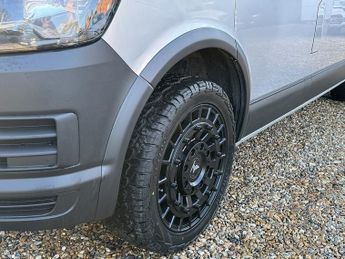 Volkswagen Transporter T6 T30 SWB 102