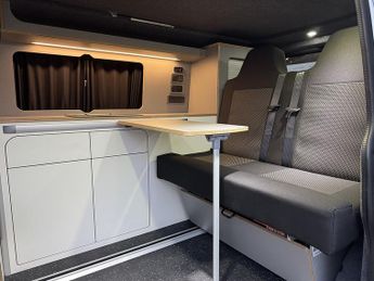 Volkswagen Transporter T6 T30 SWB 102