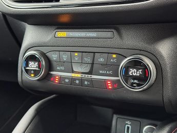 Ford Focus 1.5 EcoBoost ST-Line X Automatic