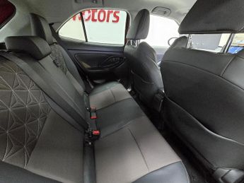 Toyota Yaris Cross VVT-h Excel