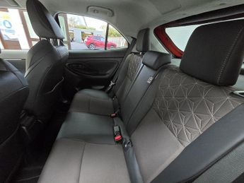 Toyota Yaris Cross VVT-h Excel