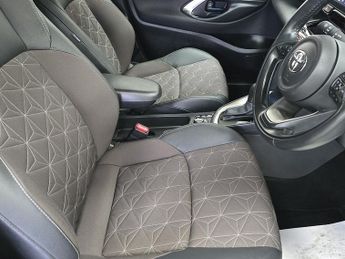 Toyota Yaris Cross VVT-h Excel