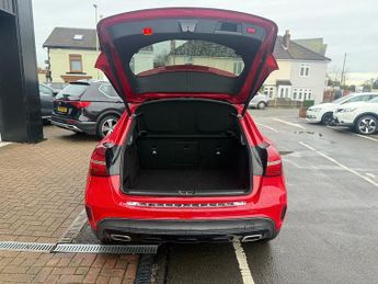 Mercedes-Benz GLA 2.1 GLA220d AMG Line (Premium Plus) SUV 5dr Diesel 7G-DCT 4MATIC