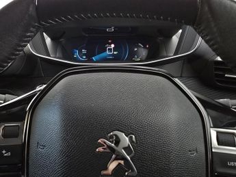 Peugeot E-208 Allure