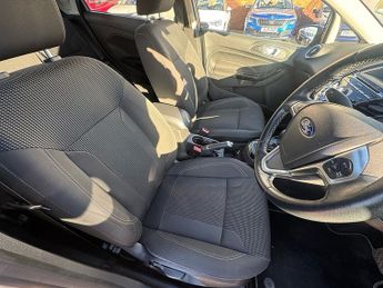 Ford Fiesta T EcoBoost Titanium