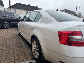 Skoda Octavia 2.0 TSI SE L Hatchback 5dr Petrol DSG Euro 6 (s/s) (190 ps)