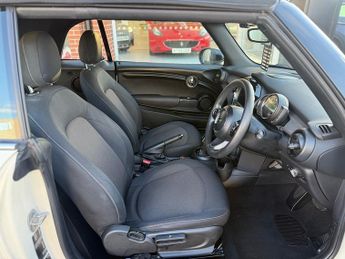 MINI Convertible 1.5 Cooper Classic Convertible 2dr Petrol Steptronic Euro 6 (s/s