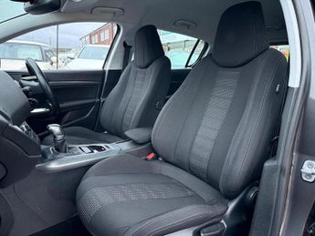 Peugeot 308 2.0 BlueHDi Allure Hatchback 5dr Diesel EAT Euro 6 (s/s) (150 ps