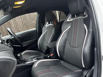 Toyota Corolla VVT-h GR SPORT