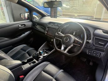 Nissan Leaf 40kWh Tekna Hatchback 5dr Electric Auto (150 ps)
