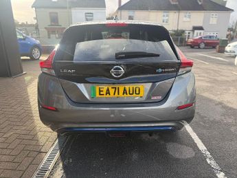 Nissan Leaf 40kWh Tekna Hatchback 5dr Electric Auto (150 ps)