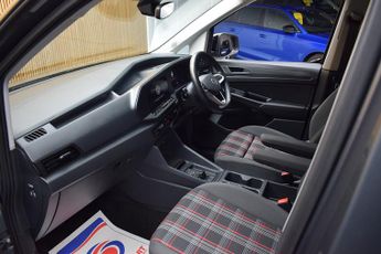 Volkswagen Caddy Maxi 2.0 TDI C20 Commerce Pro Panel Van 6dr Diesel DSG LWB Euro 6 (s/