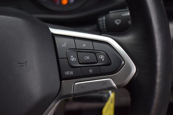 Volkswagen Transporter TDI T28 Highline