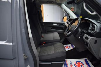 Volkswagen Transporter TDI T28 Highline