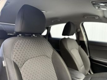 Kia Ceed 1.6 CRDi MHEV 2 Hatchback 5dr Diesel Hybrid Manual Euro 6 (s/s) 