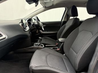 Kia Ceed 1.6 CRDi MHEV 2 Hatchback 5dr Diesel Hybrid Manual Euro 6 (s/s) 