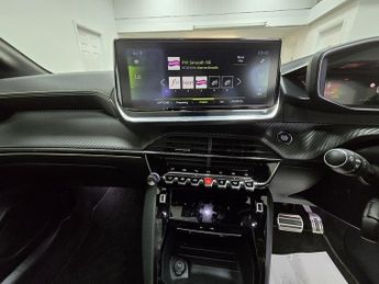 Peugeot 208 PureTech GT Line