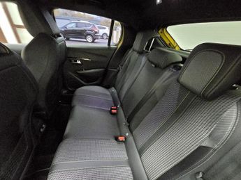 Peugeot 208 PureTech GT Line