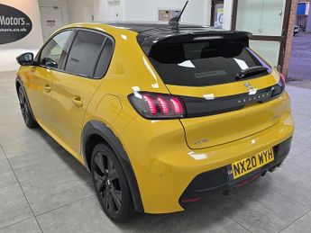 Peugeot 208 PureTech GT Line