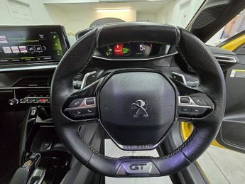 Peugeot 208 PureTech GT Line