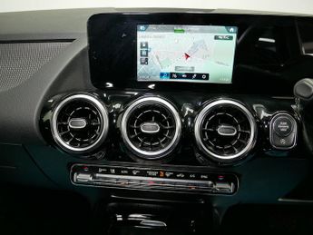 Mercedes-Benz GLA GLA200 Sport