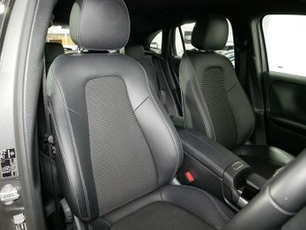 Mercedes-Benz GLA GLA200 Sport