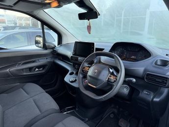 Peugeot Partner 1.5 BlueHDi 1000 Professional Standard Panel Van 5dr Diesel EAT8