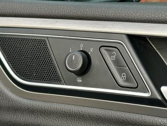 Volkswagen Golf SV TSI BlueMotion Tech SE