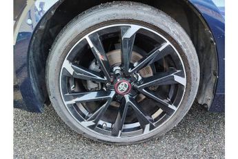 Toyota Corolla VVT-h GR SPORT