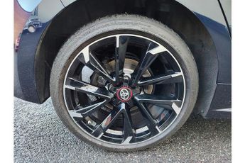 Toyota Corolla VVT-h GR SPORT