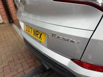 Hyundai TUCSON 1.7 CRDi Blue Drive SE Nav SUV 5dr Diesel DCT Euro 6 (s/s) (141 