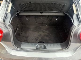 Mercedes-Benz A Class 2.1 A200d Sport (Premium) Hatchback 5dr Diesel 7G-DCT Euro 6 (s/