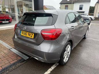 Mercedes-Benz A Class 2.1 A200d Sport (Premium) Hatchback 5dr Diesel 7G-DCT Euro 6 (s/